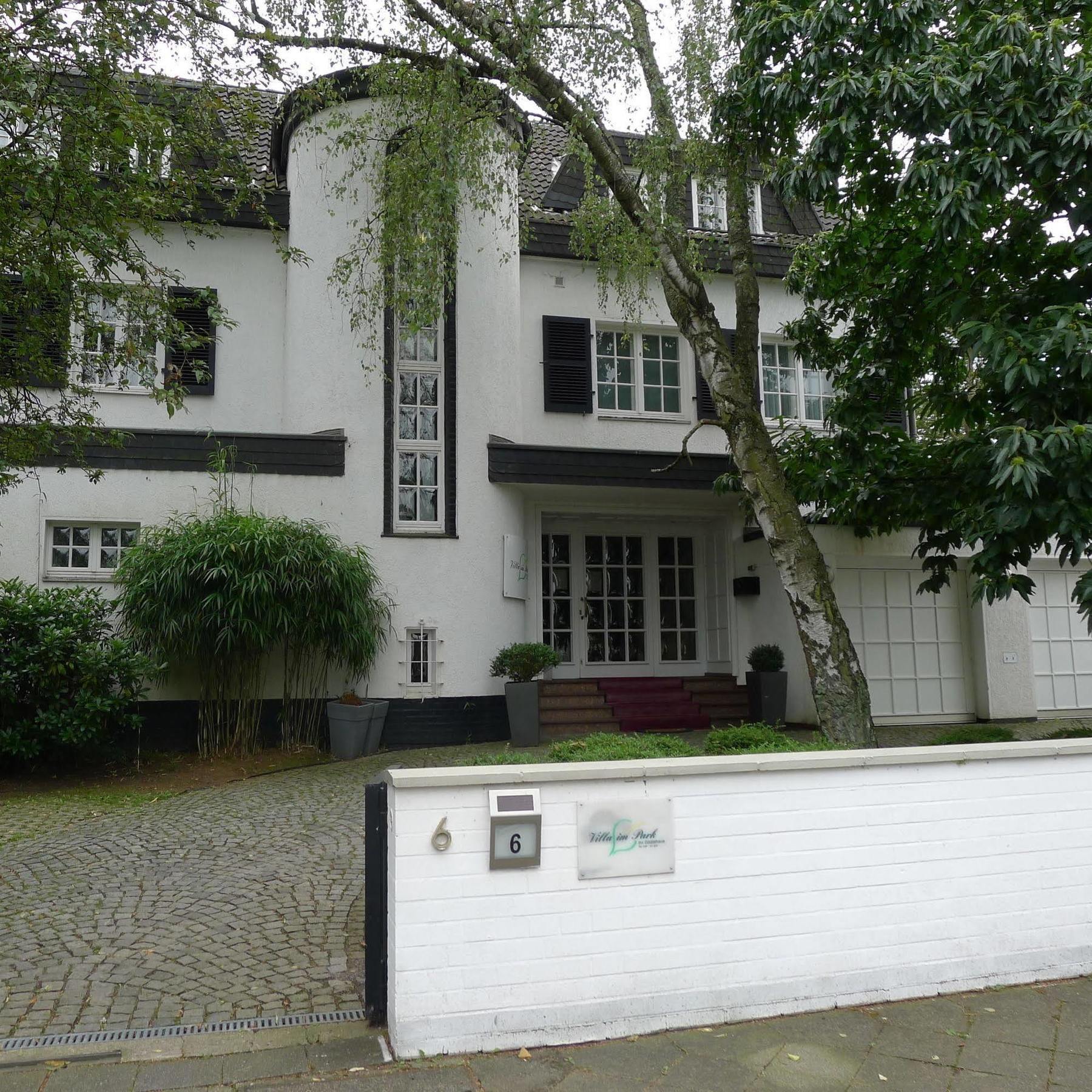 Hotel Villa Im Park Dusseldorf Exterior photo
